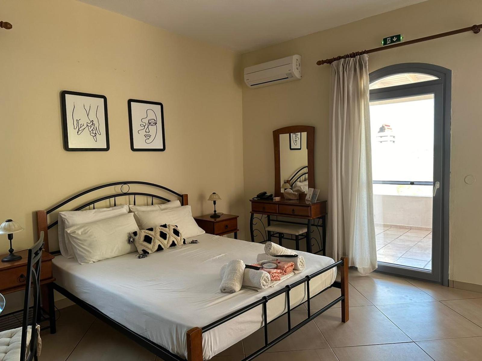 Louiza Apartments Pyrgi  Экстерьер фото